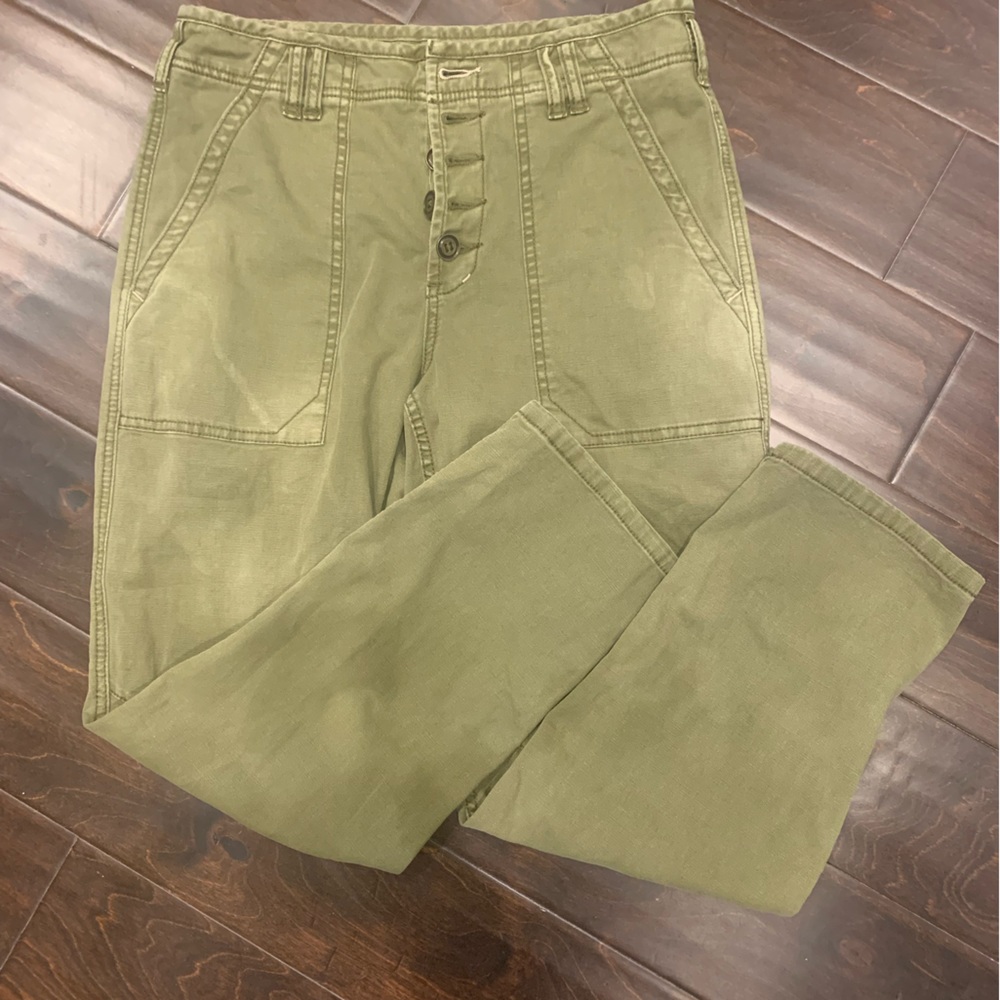 - Pilcro The Wanderer pants. Great condition- just a little too big for me…